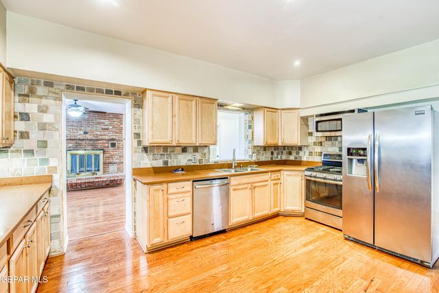 1701 Elm Street, El Paso, TX 79930