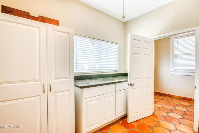 1701 Elm Street, El Paso, TX 79930