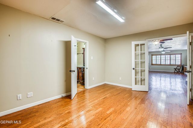 1701 Elm Street, El Paso, TX 79930