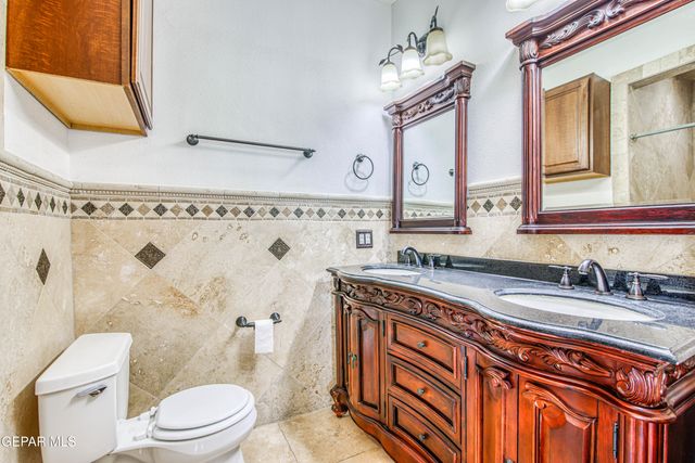 1701 Elm Street, El Paso, TX 79930