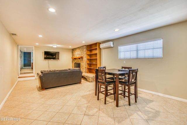 1701 Elm Street, El Paso, TX 79930