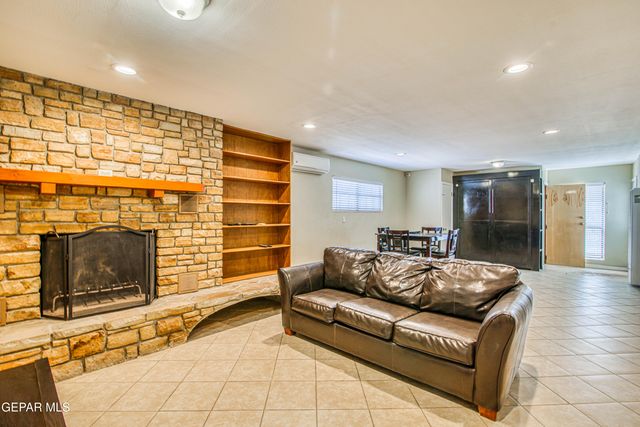 1701 Elm Street, El Paso, TX 79930