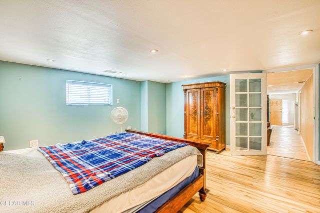 1701 Elm Street, El Paso, TX 79930