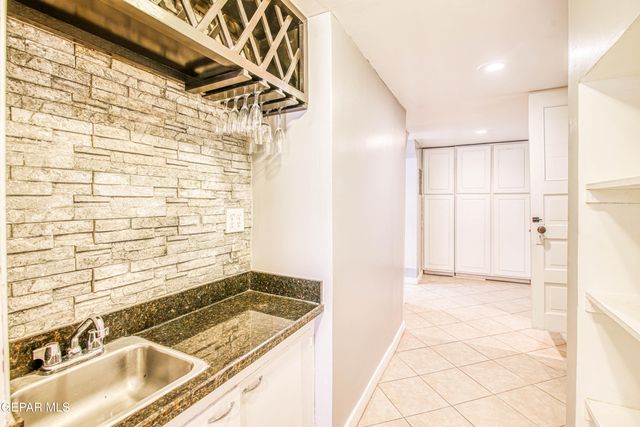 1701 Elm Street, El Paso, TX 79930