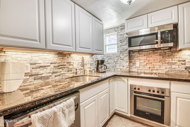 1701 Elm Street, El Paso, TX 79930