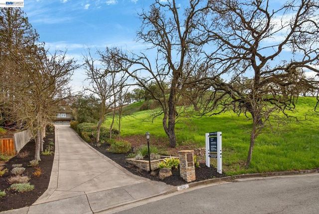 1923 1923 Whitecliff Way, Walnut Creek, CA 94596