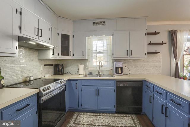 5453 DEVONSHIRE RD, Harrisburg, PA 17112