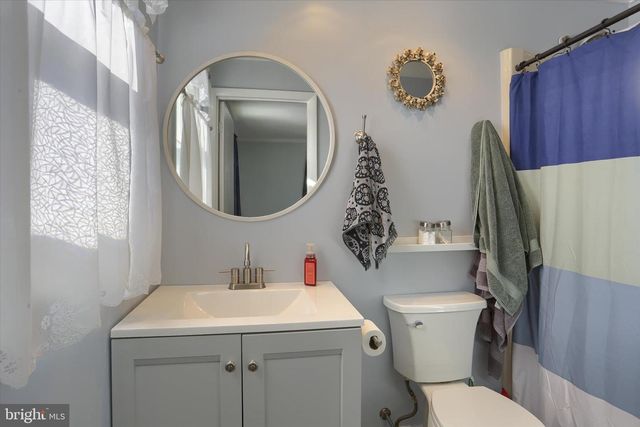 5453 DEVONSHIRE RD, Harrisburg, PA 17112