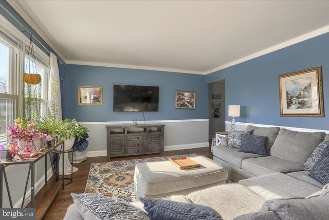 5453 DEVONSHIRE RD, Harrisburg, PA 17112