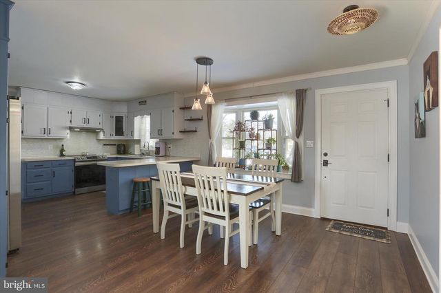 5453 DEVONSHIRE RD, Harrisburg, PA 17112