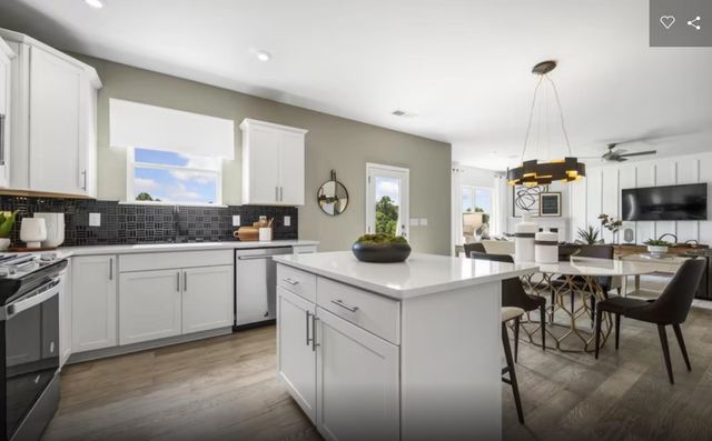 1450 Willow Ridge Way Drive, Spartanburg, SC 29306