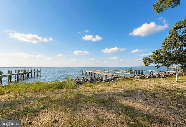 18167 RIVER RD, Tall Timbers, MD 20690