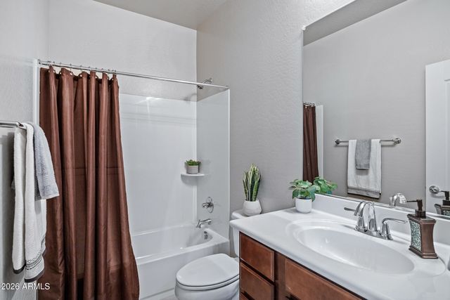 957 E ROJO Way, Gilbert, AZ 85297