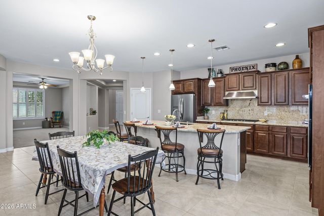 957 E ROJO Way, Gilbert, AZ 85297
