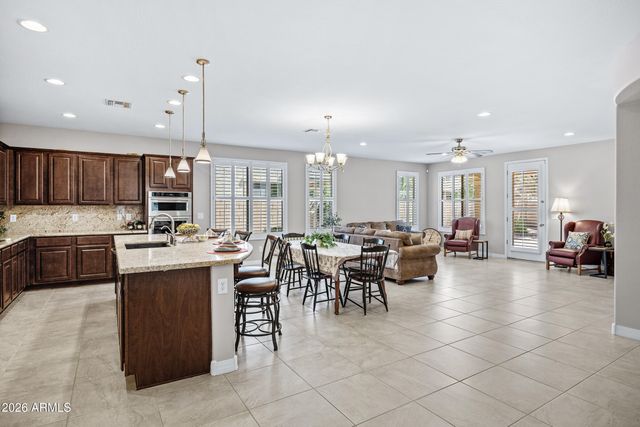 957 E ROJO Way, Gilbert, AZ 85297
