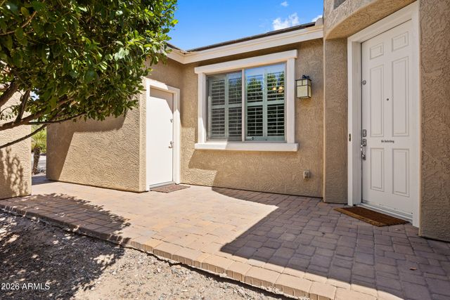 957 E ROJO Way, Gilbert, AZ 85297