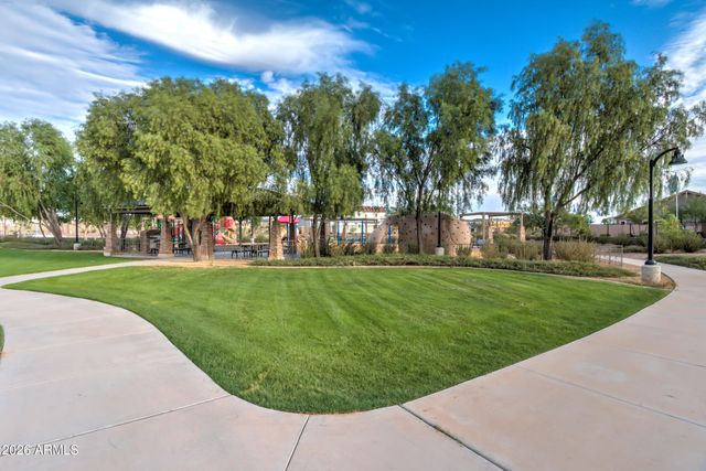 957 E ROJO Way, Gilbert, AZ 85297