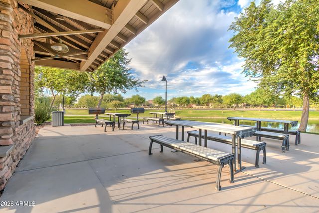 957 E ROJO Way, Gilbert, AZ 85297