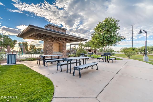 957 E ROJO Way, Gilbert, AZ 85297