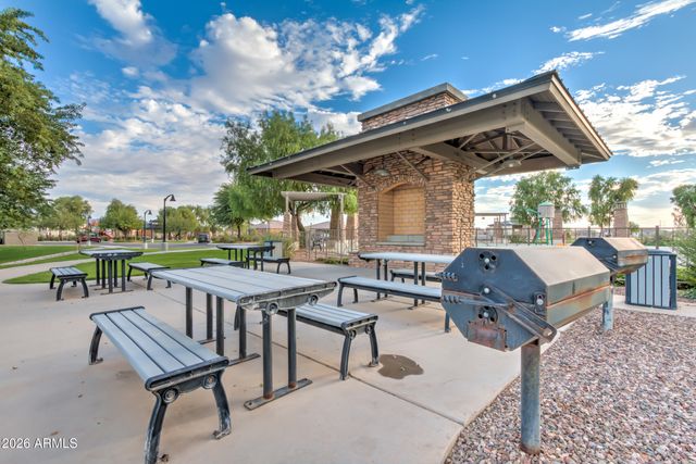 957 E ROJO Way, Gilbert, AZ 85297