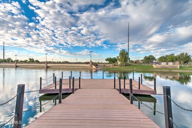 957 E ROJO Way, Gilbert, AZ 85297