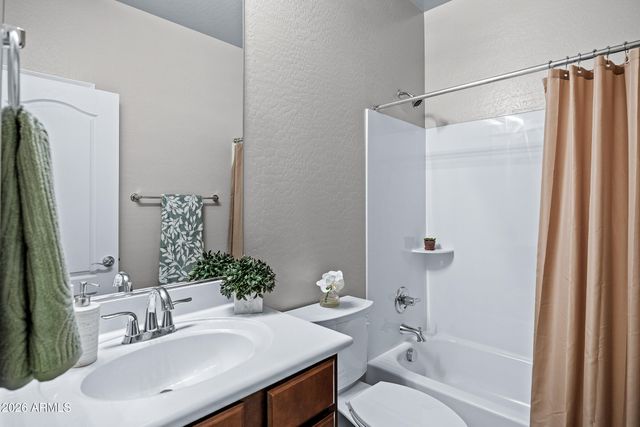 957 E ROJO Way, Gilbert, AZ 85297