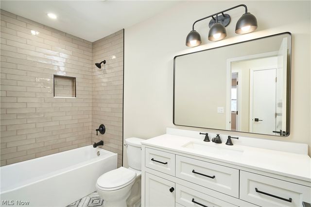 292 Wren Way, Medina, OH 44256