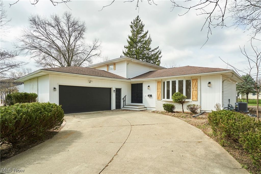 292 Wren Way, Medina, OH 44256