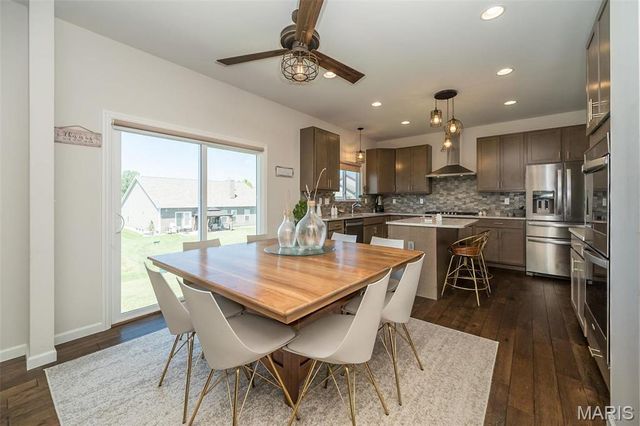 237 Mason Glen Drive, Lake St Louis, MO 63367
