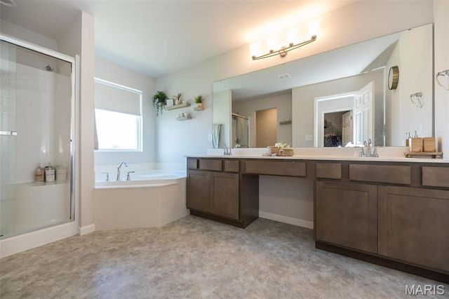 237 Mason Glen Drive, Lake St Louis, MO 63367