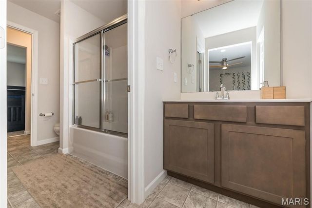 237 Mason Glen Drive, Lake St Louis, MO 63367