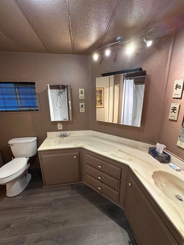 3700 Bellinger Lane SPC 49, Medford, OR 97501