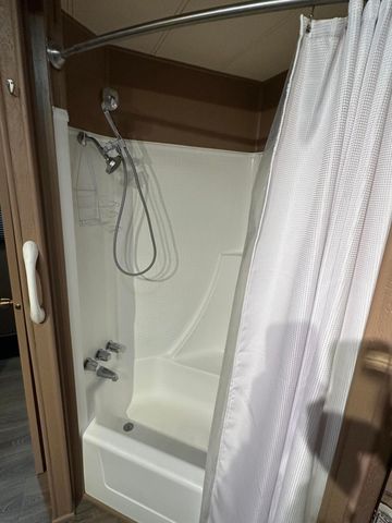 3700 Bellinger Lane SPC 49, Medford, OR 97501