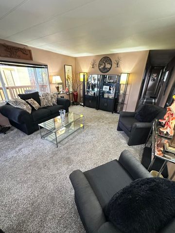 3700 Bellinger Lane SPC 49, Medford, OR 97501