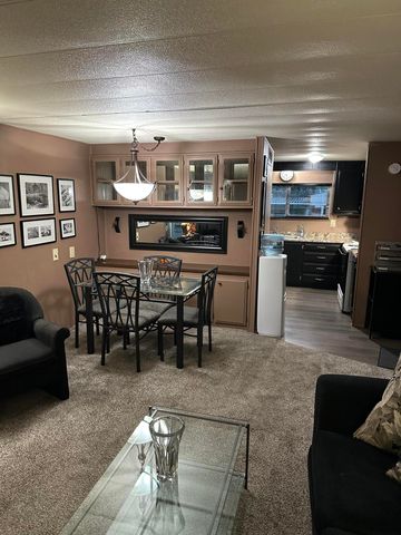 3700 Bellinger Lane SPC 49, Medford, OR 97501