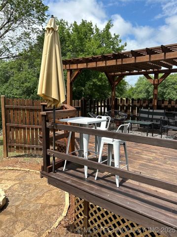 4714 Chickasaw Trail, Sulphur, OK 73086