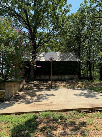 4714 Chickasaw Trail, Sulphur, OK 73086