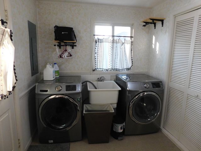 124 Peterson Drive, Cheshire Twp, MI 49055