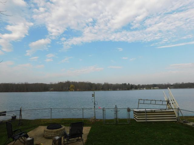 124 Peterson Drive, Cheshire Twp, MI 49055