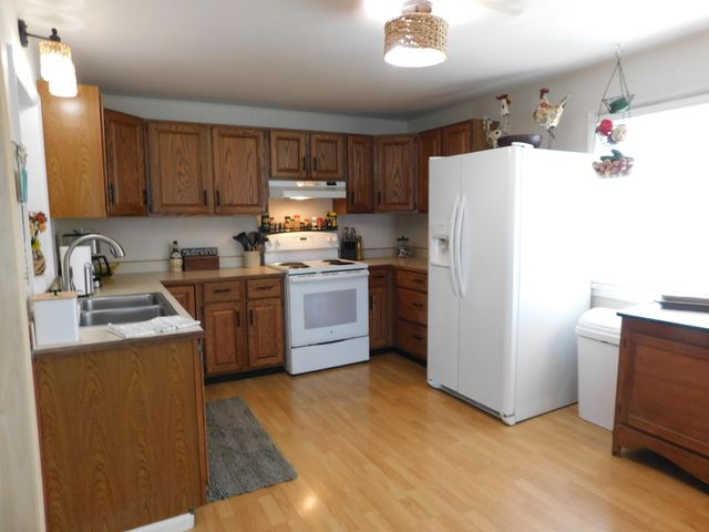 124 Peterson Drive, Cheshire Twp, MI 49055