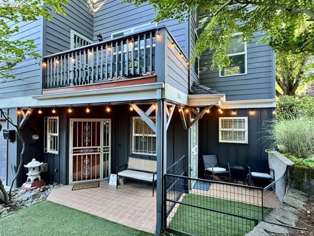 3530 S CORBETT Ave, Portland, OR 97239