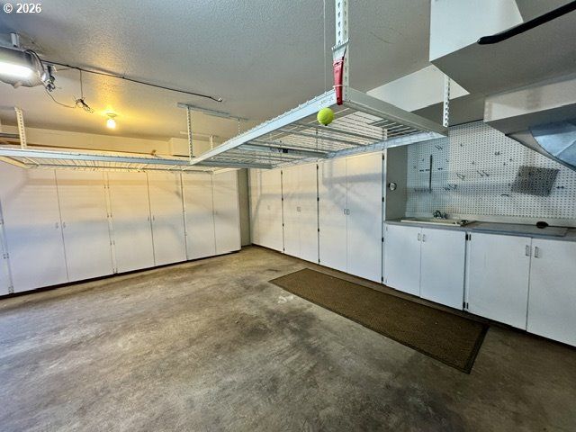 3530 S CORBETT Ave, Portland, OR 97239