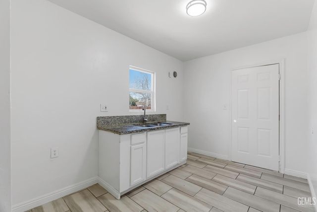 1021 S Brown Street, Bakersfield, CA 93307
