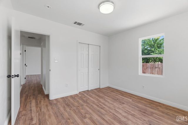 1021 S Brown Street, Bakersfield, CA 93307