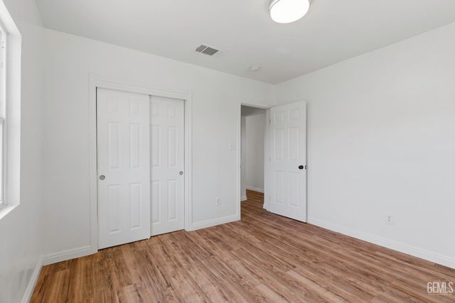 1021 S Brown Street, Bakersfield, CA 93307
