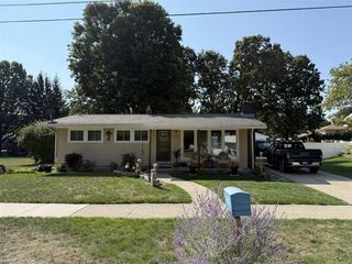 542 Sunset Street, Coopersville, MI 49404