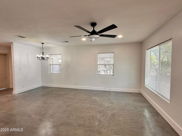 4020 N 33RD Street, Phoenix, AZ 85018