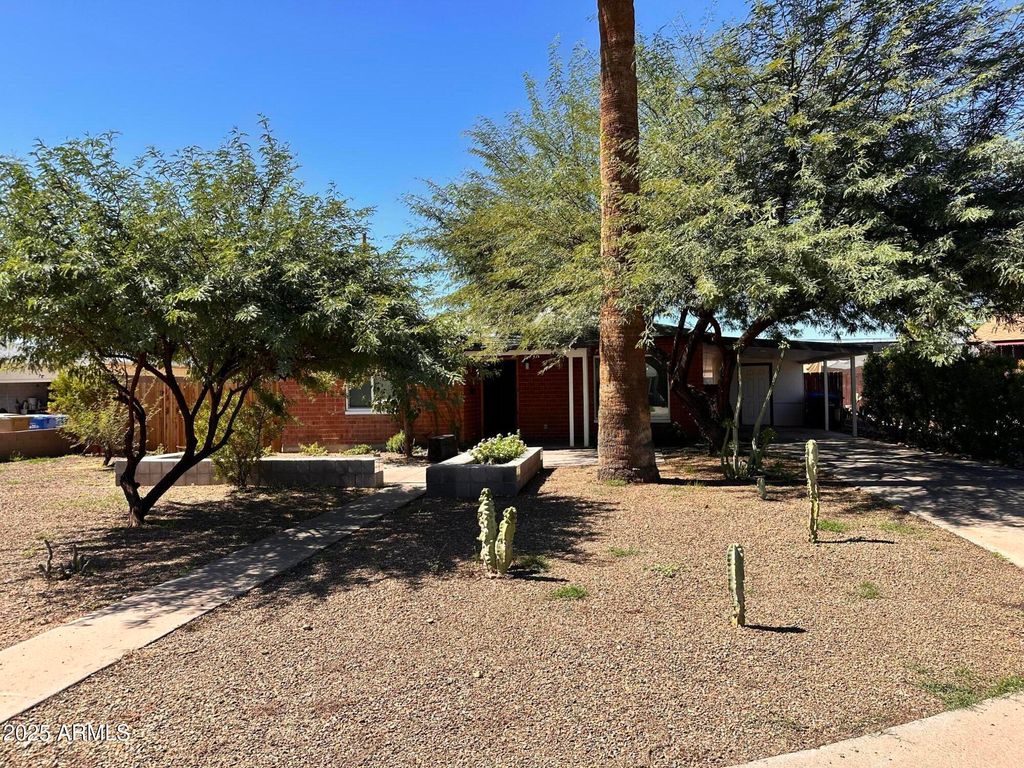 4020 N 33RD Street, Phoenix, AZ 85018