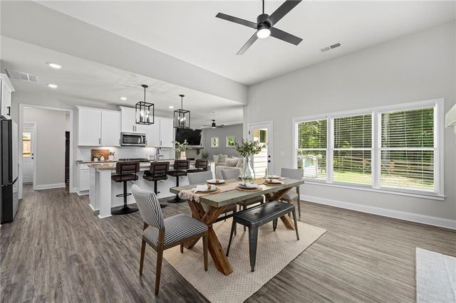 202 Jefferson Avenue, Canton, GA 30114
