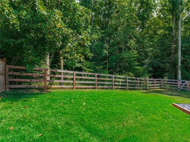 202 Jefferson Avenue, Canton, GA 30114